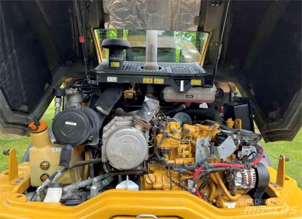 CAT 908M Carregadeiras de rodas