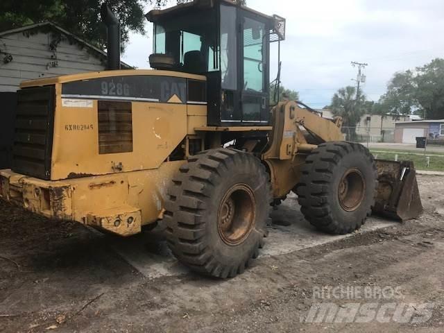 CAT 928G Carregadeiras de rodas