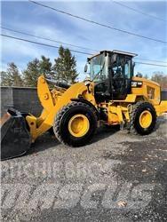 CAT 930M Carregadeiras de rodas
