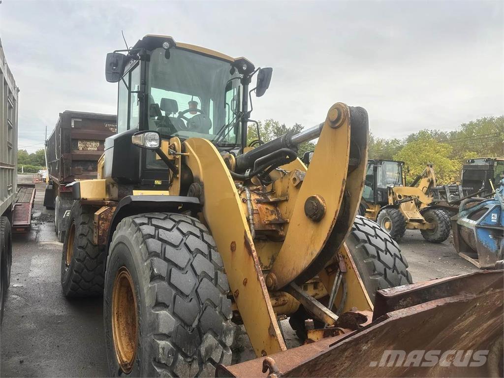 CAT 930M Carregadeiras de rodas