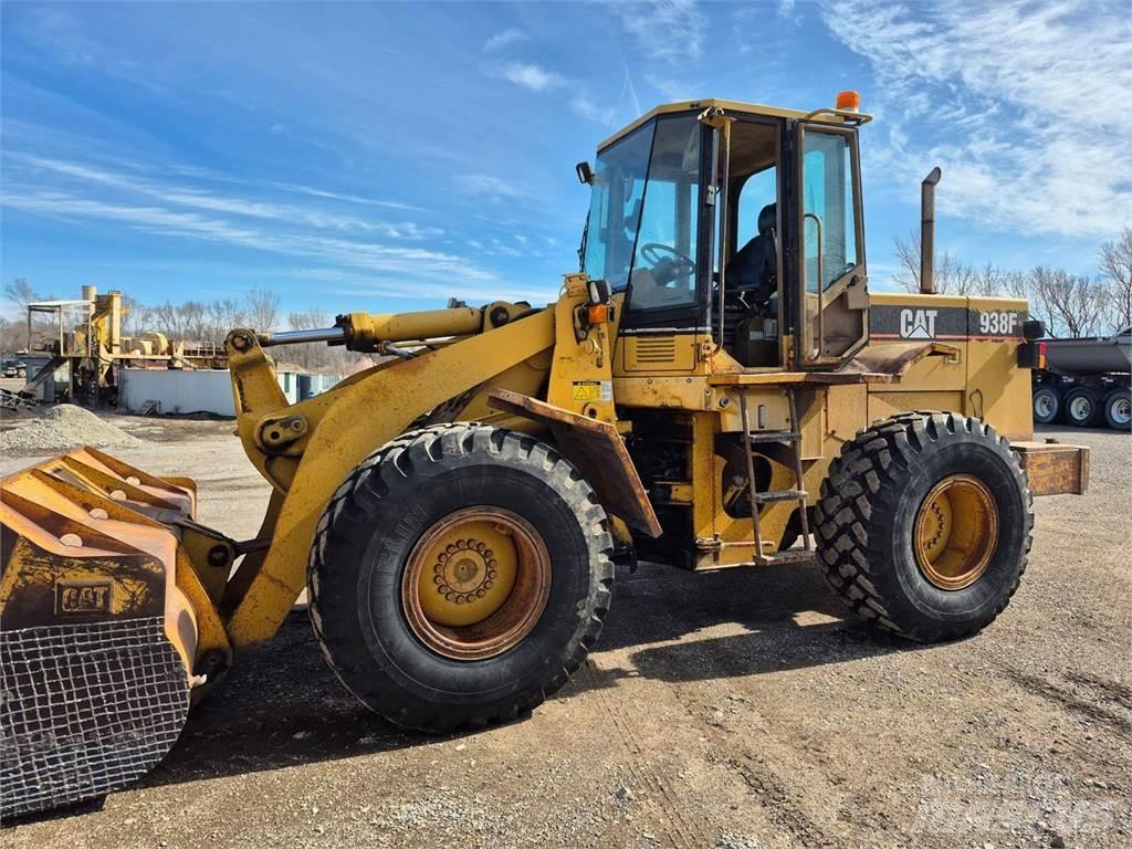 CAT 938F Carregadeiras de rodas