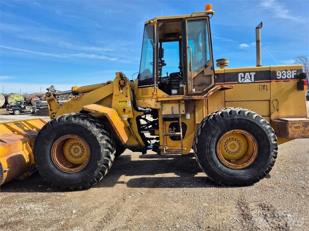CAT 938F Carregadeiras de rodas