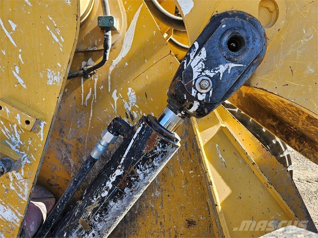 CAT 938M Carregadeiras de rodas