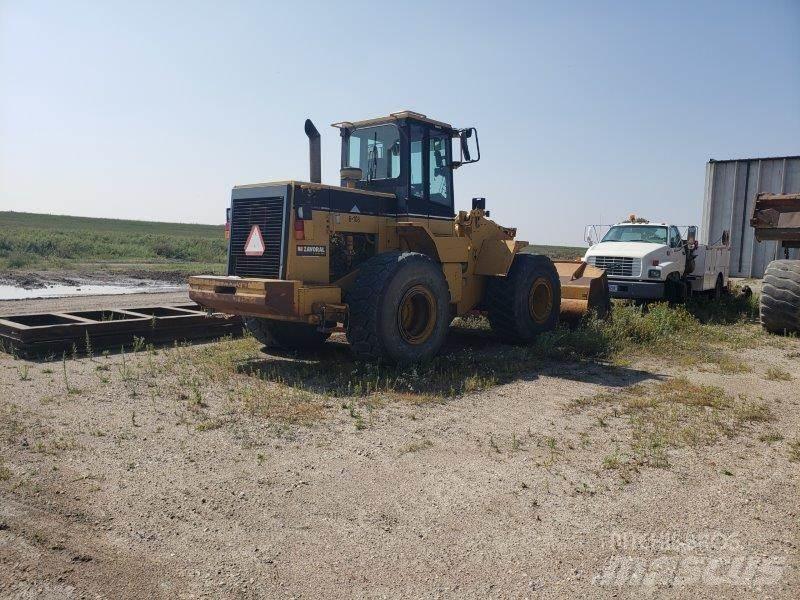 CAT 960F Carregadeiras de rodas