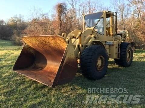 CAT 966 Carregadeiras de rodas