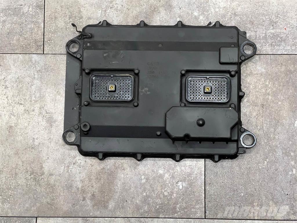 CAT C13 Electrónica