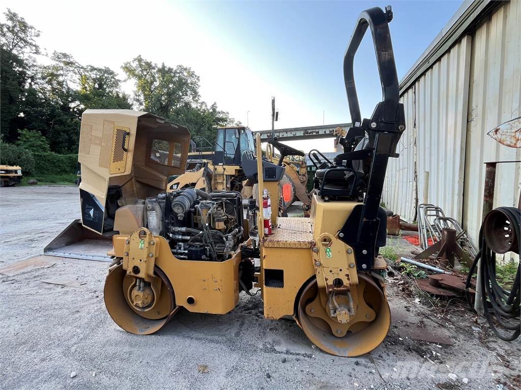 CAT CB22 Cilindros Compactadores monocilíndricos