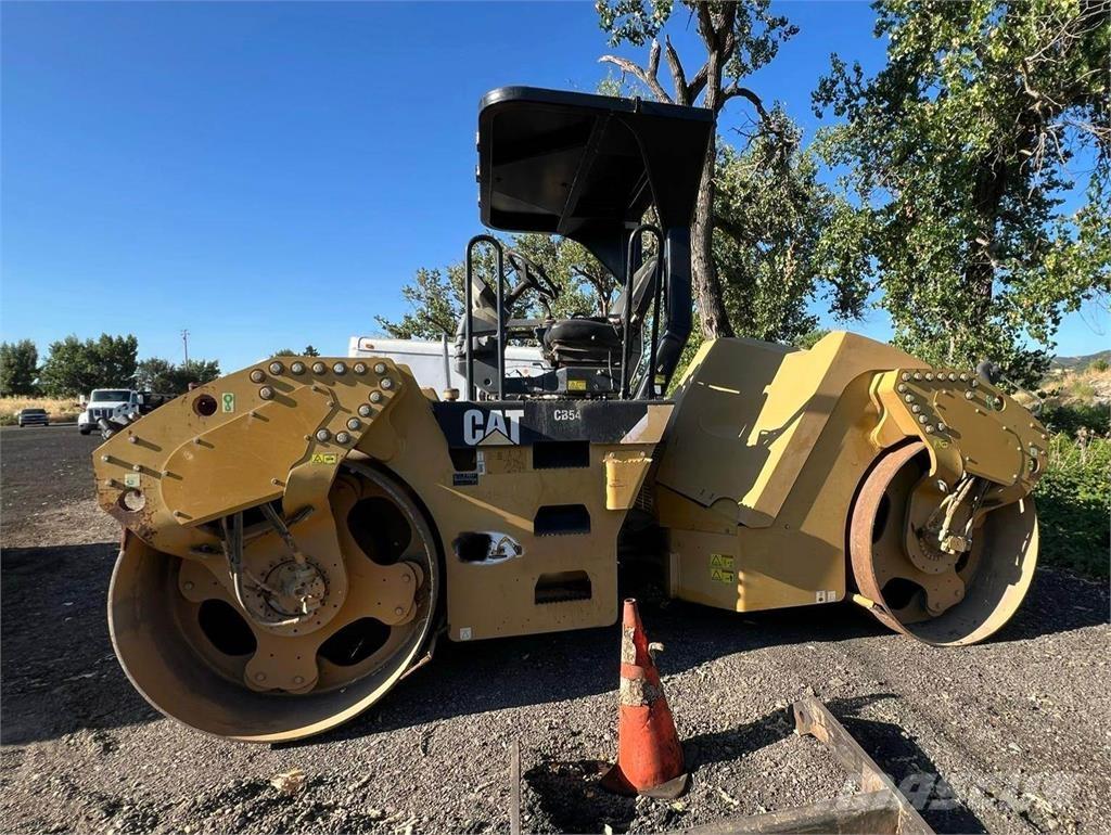CAT CB54 Cilindros Compactadores monocilíndricos