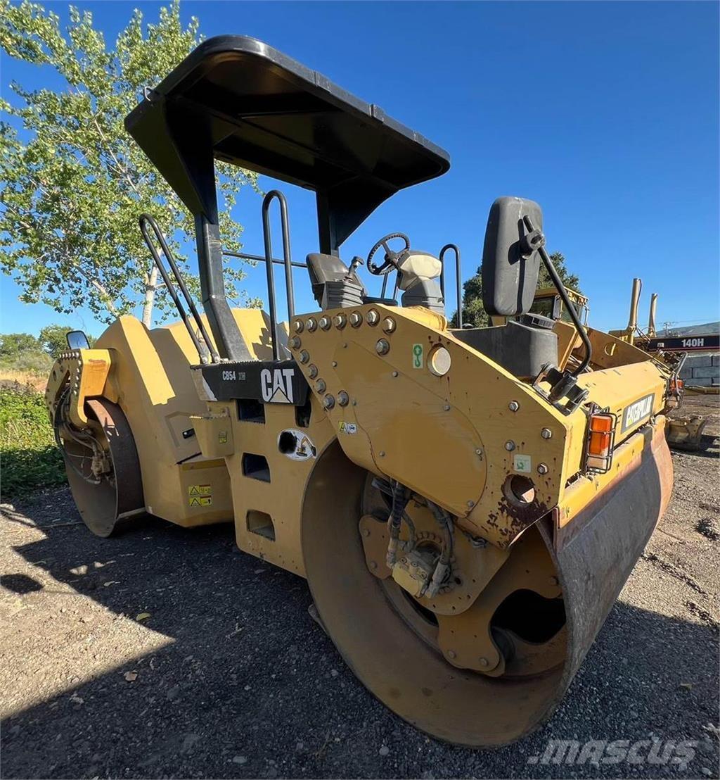 CAT CB54 Cilindros Compactadores monocilíndricos