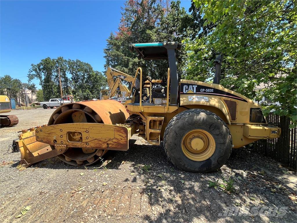 CAT CP563E Cilindros Compactadores monocilíndricos