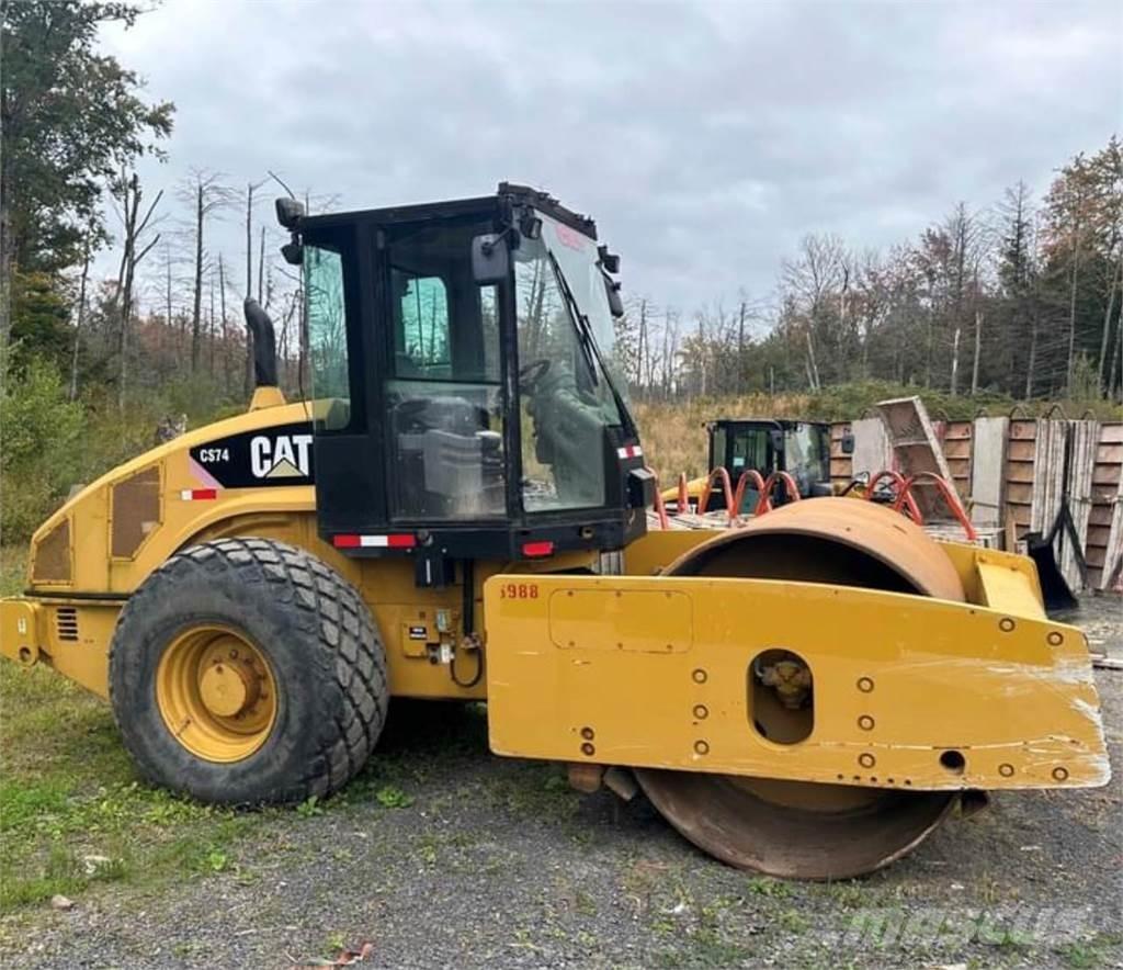 CAT CS74 Cilindros Compactadores monocilíndricos