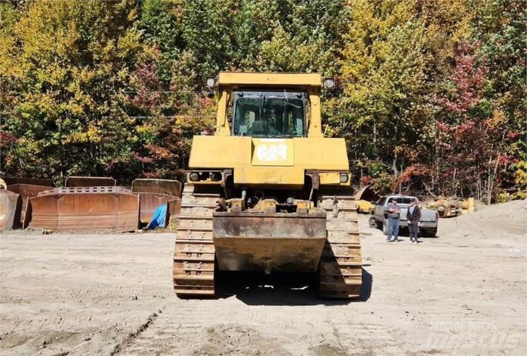 CAT D10T Dozers - Tratores rastos