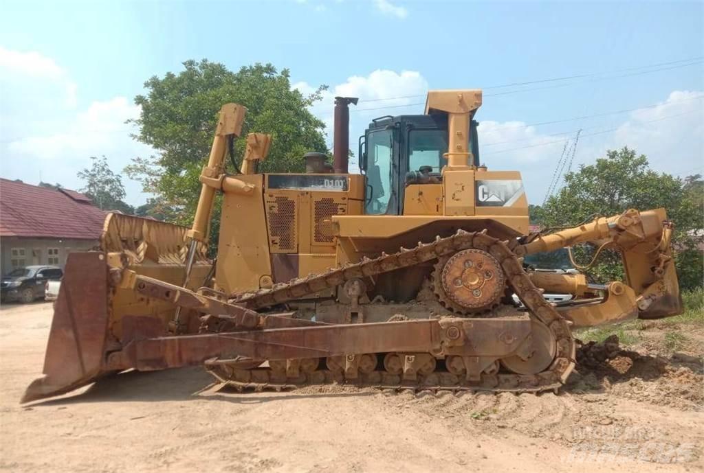 CAT D10T Dozers - Tratores rastos