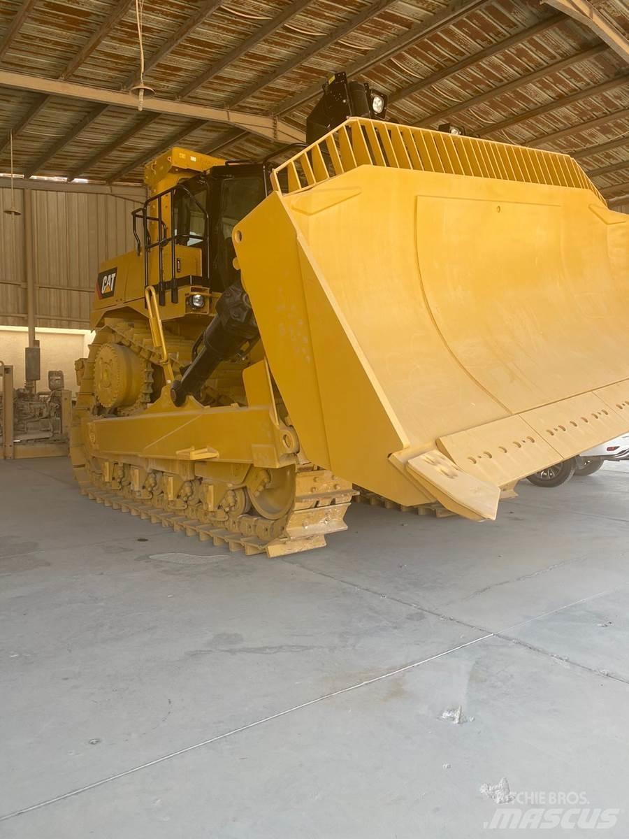 CAT D10T2 Dozers - Tratores rastos