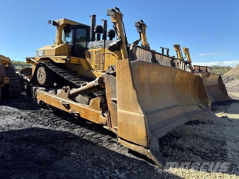 CAT D11T Dozers - Tratores rastos