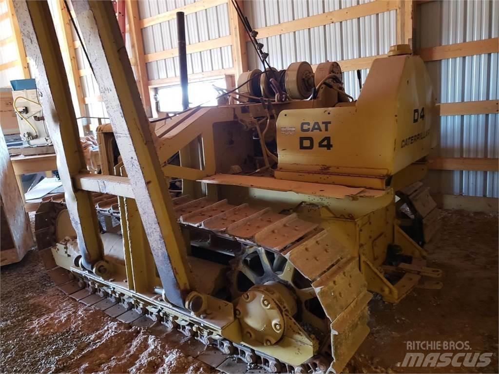 CAT D4 Bulldozers assentadores de tubos