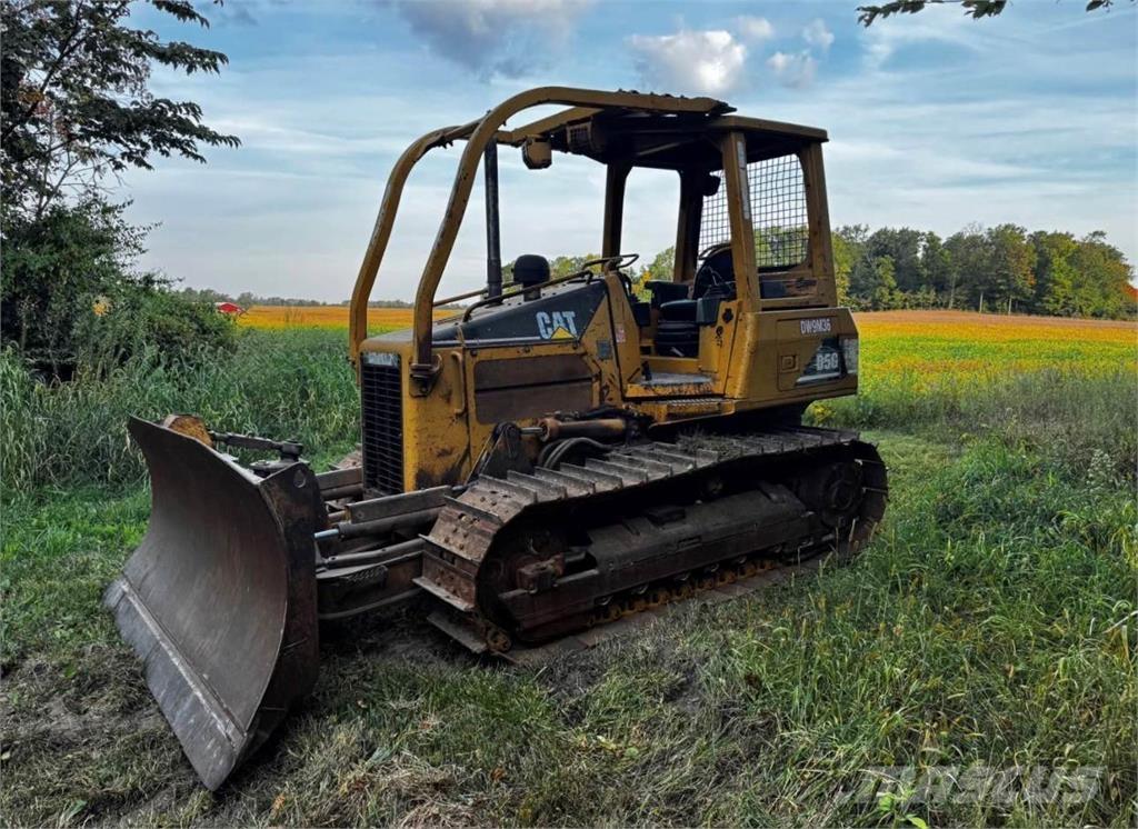 CAT D5G XL Dozers - Tratores rastos