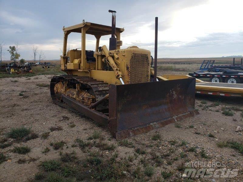 CAT D6C Dozers - Tratores rastos
