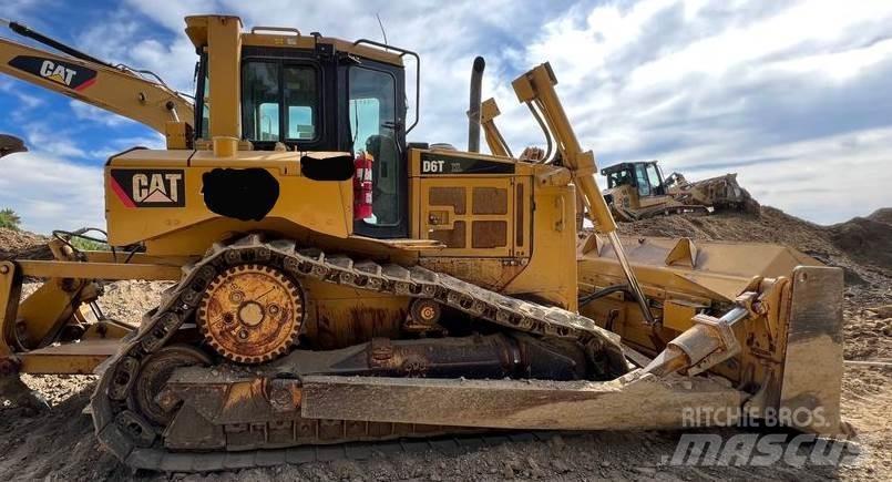CAT D6T Dozers - Tratores rastos