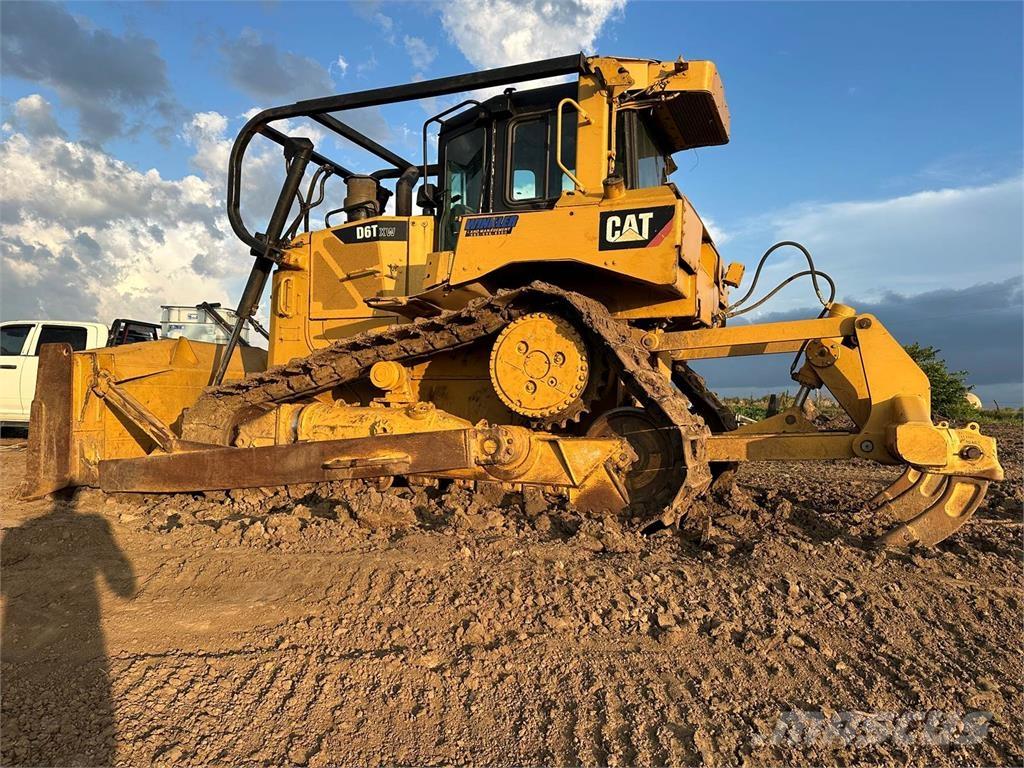 CAT D6T XW Dozers - Tratores rastos