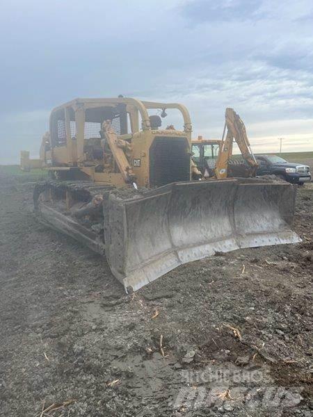 CAT D8H Dozers - Tratores rastos