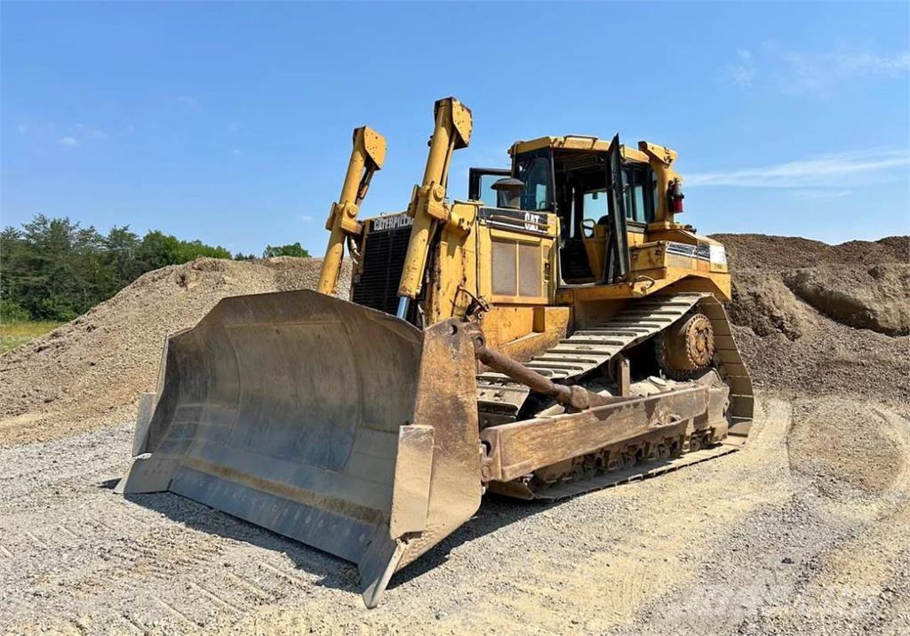 CAT D8N Dozers - Tratores rastos