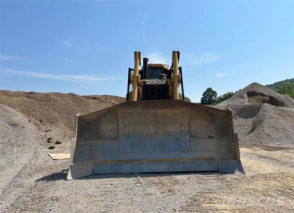 CAT D8N Dozers - Tratores rastos