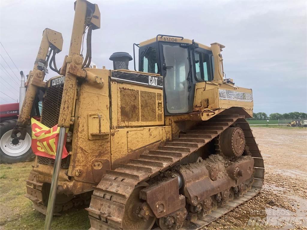 CAT D8R Dozers - Tratores rastos