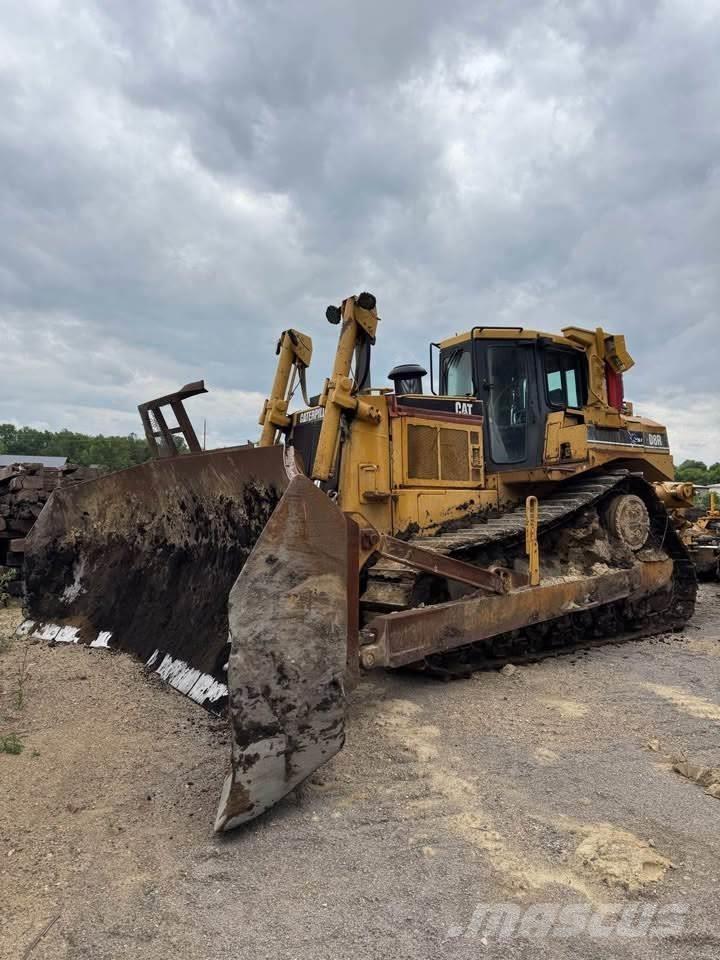 CAT D8R Dozers - Tratores rastos