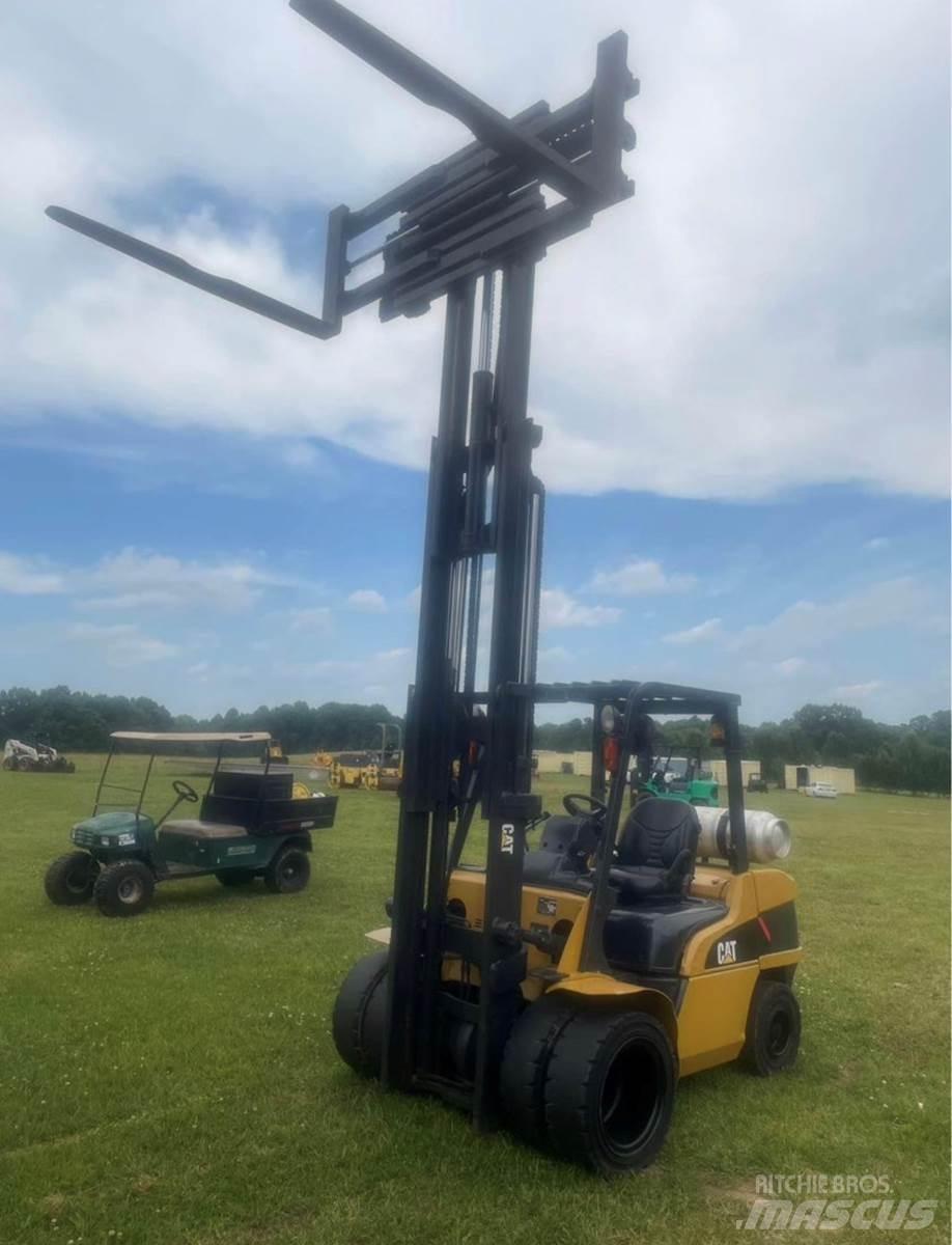 CAT P7000 Empilhadores - Outros