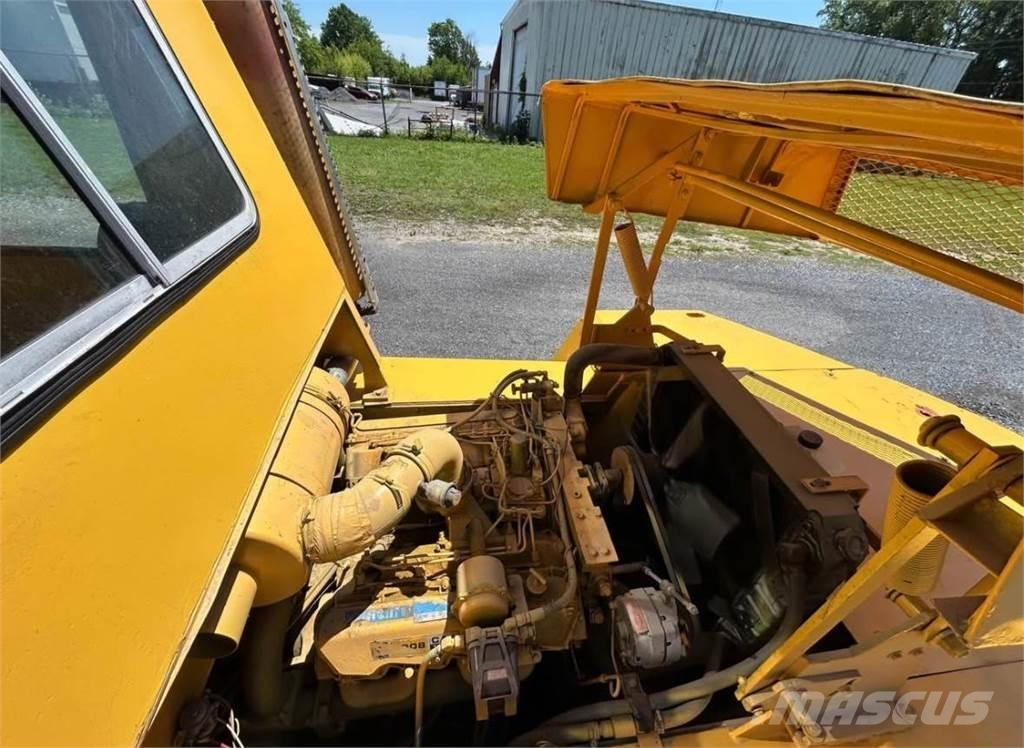 CAT V300 Empilhadores - Outros