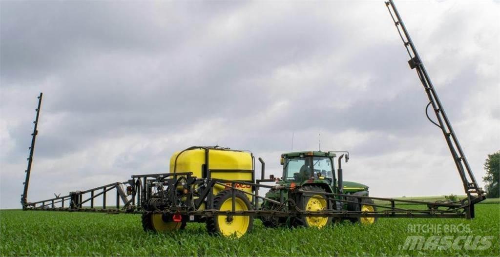 Demco 1250 Pulverizadores rebocados