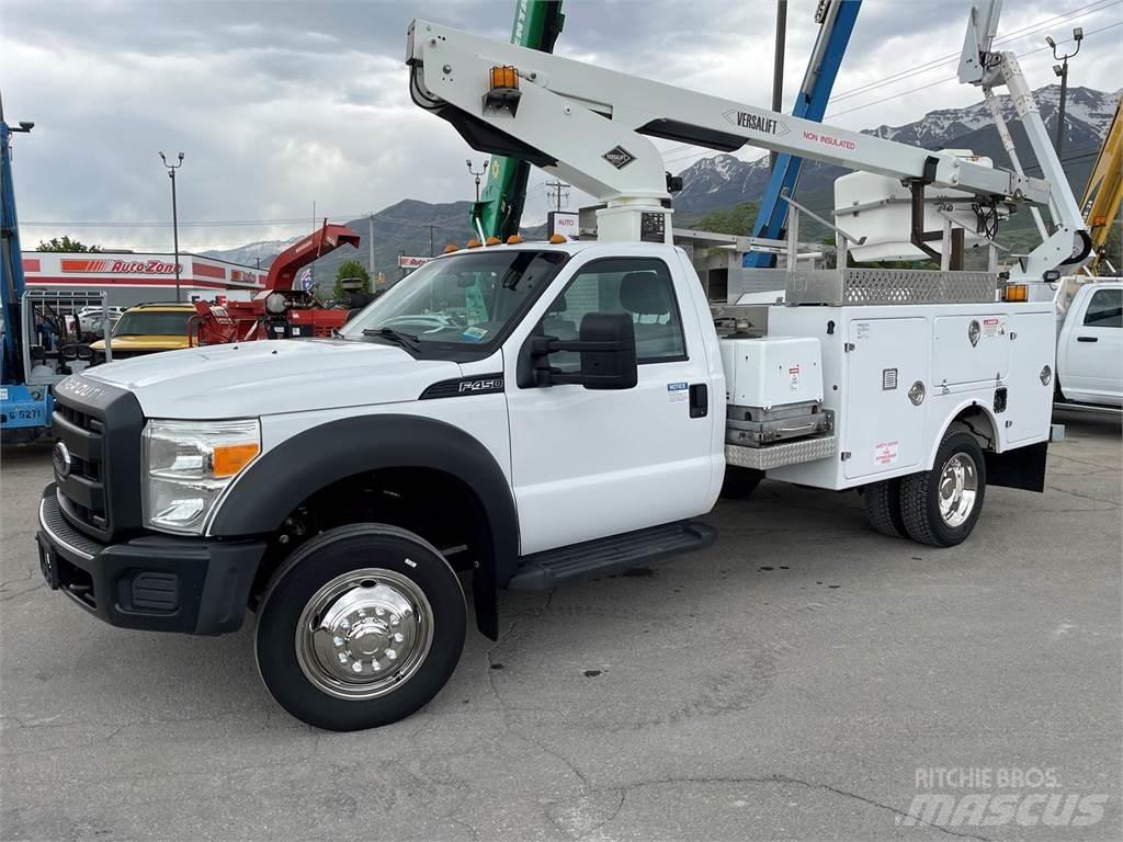 Ford F-450 Plataformas aéreas montadas em camião