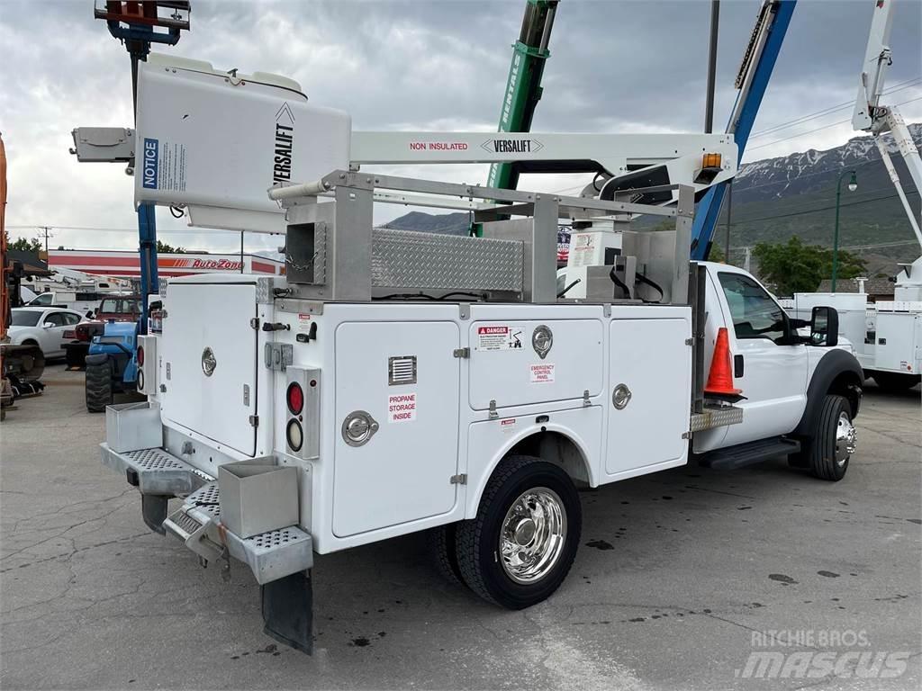 Ford F-450 Plataformas aéreas montadas em camião