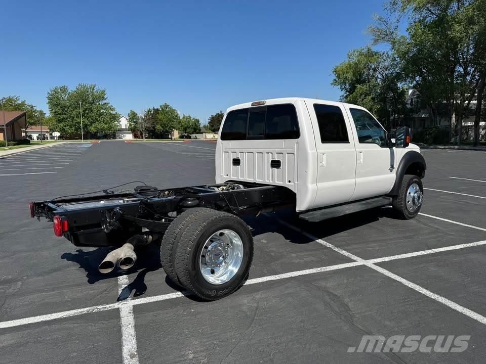Ford F-550 Camiões de chassis e cabine