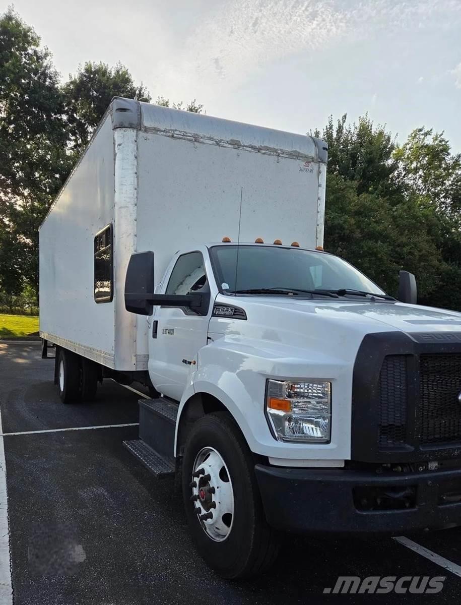 Ford F-650 Caminhões de caixa fechada