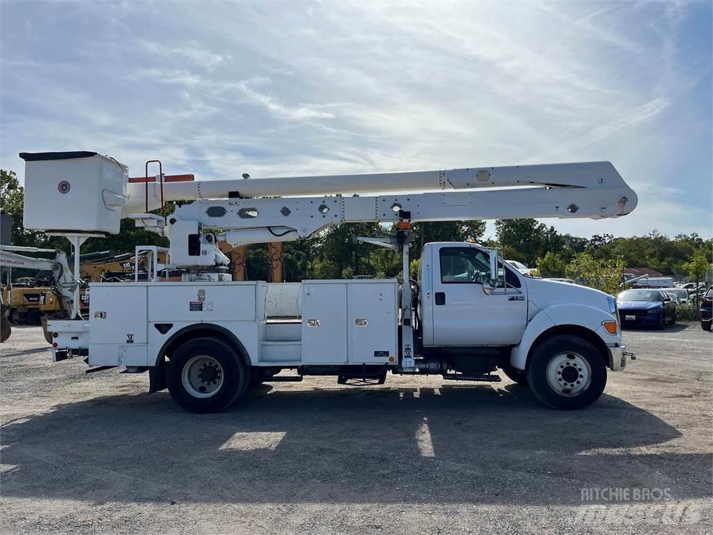 Ford F-750 Plataformas aéreas montadas em camião