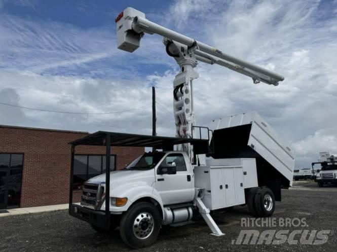Ford F-750 Plataformas aéreas montadas em camião