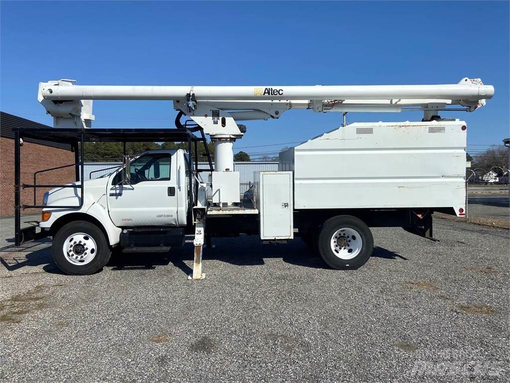 Ford F-750 Plataformas aéreas montadas em camião
