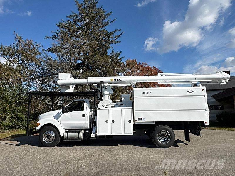 Ford F-750 Plataformas aéreas montadas em camião