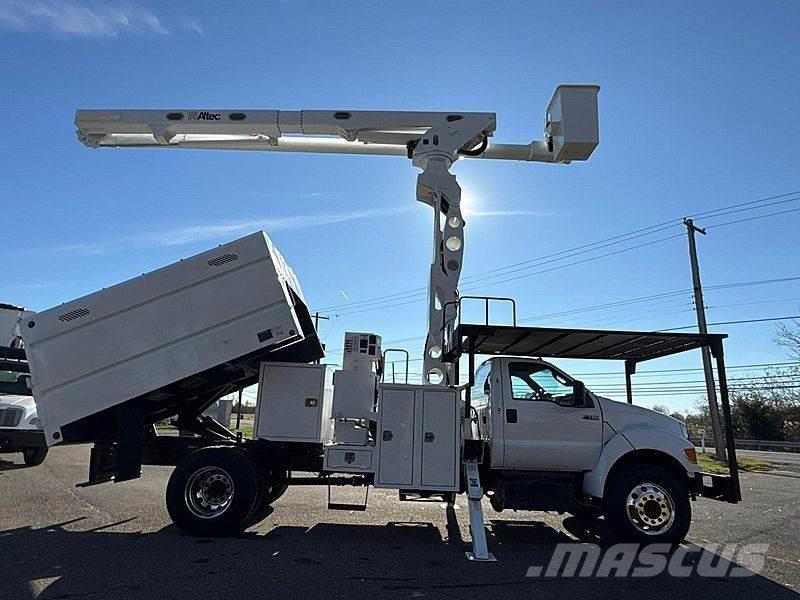 Ford F-750 Plataformas aéreas montadas em camião