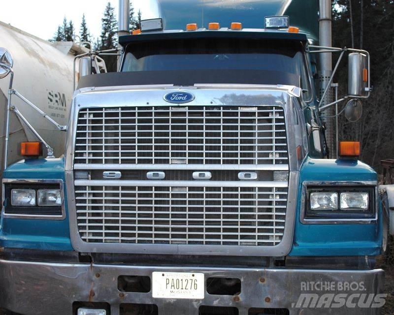 Ford LTL9000 Cavalos Mecânicos