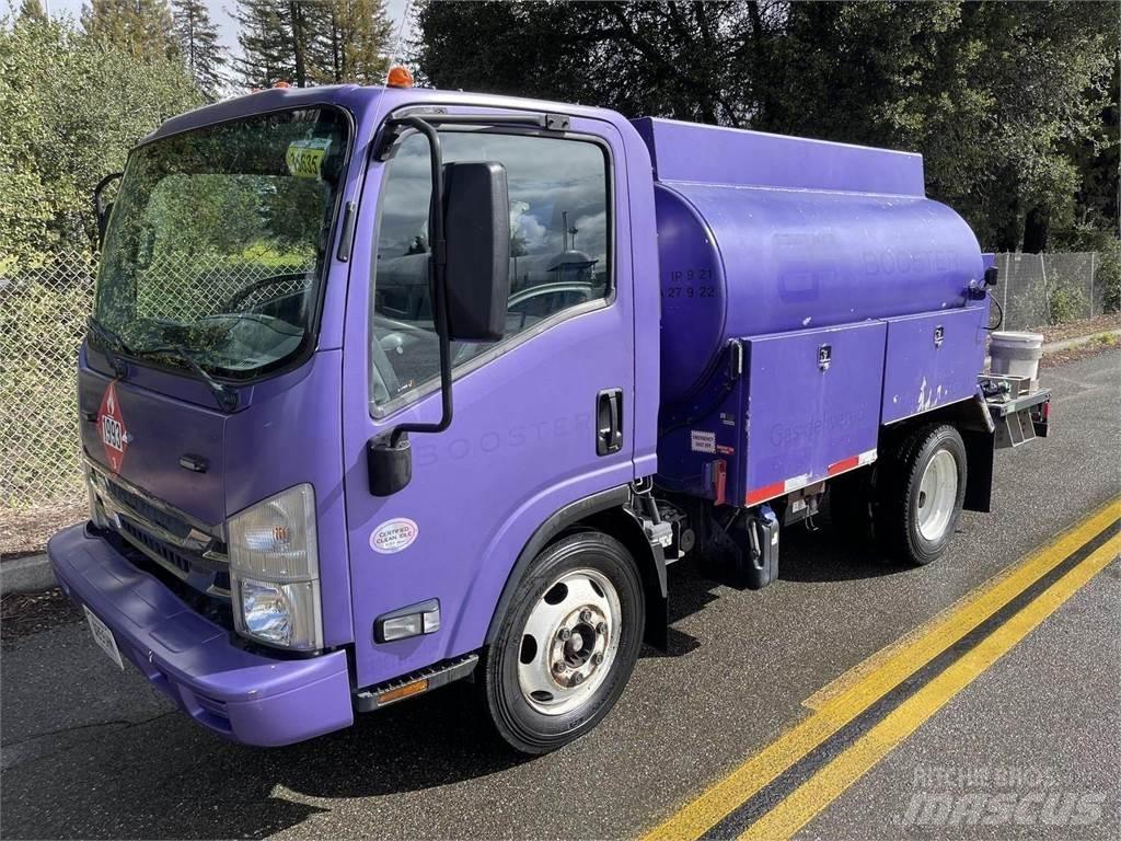 Isuzu NPR Camiões-cisterna