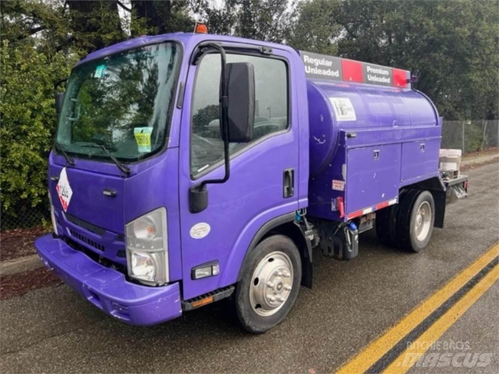 Isuzu NPR Camiões-cisterna