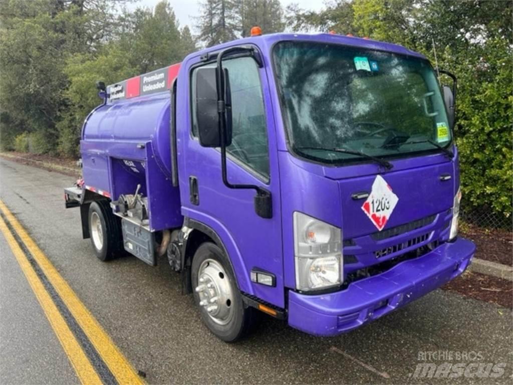 Isuzu NPR Camiões-cisterna