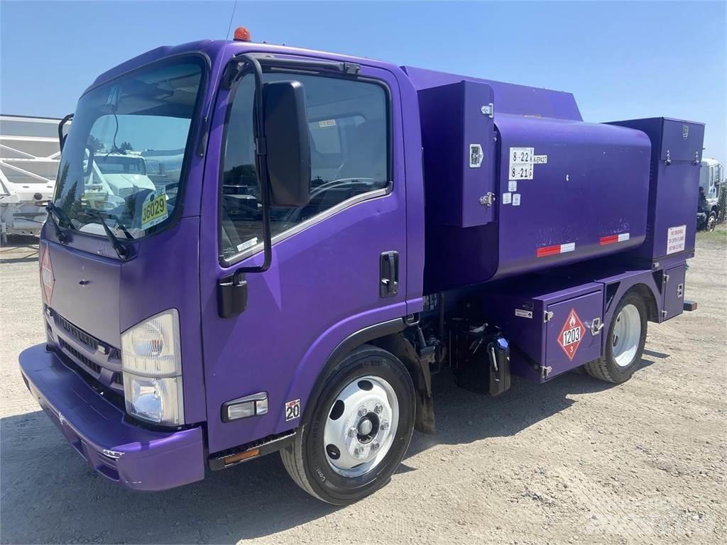 Isuzu NQR Camiões-cisterna