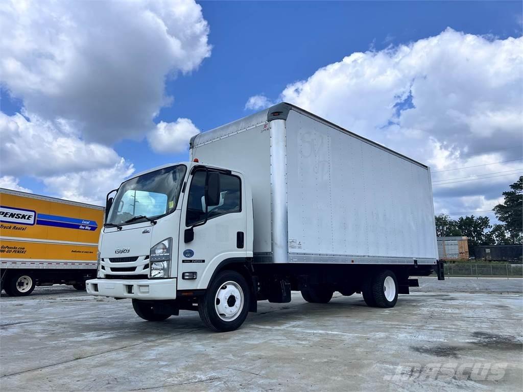 Isuzu NRR Caminhões de caixa fechada