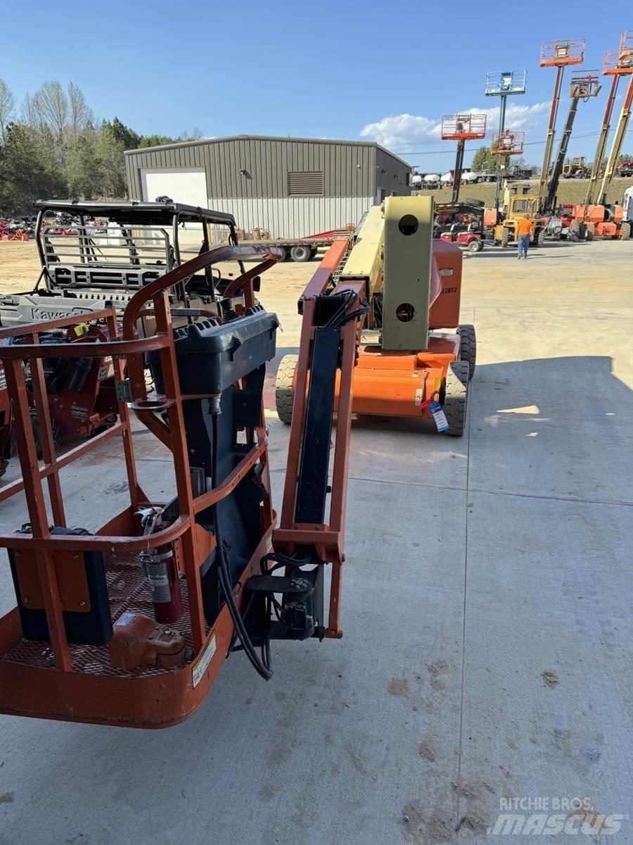 JLG E450AJ Elevadores braços articulados