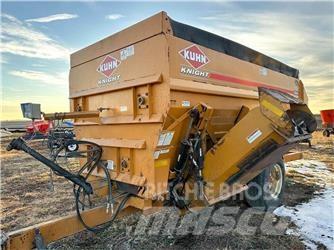 Kuhn 4142 Alimentadores de misturadoras