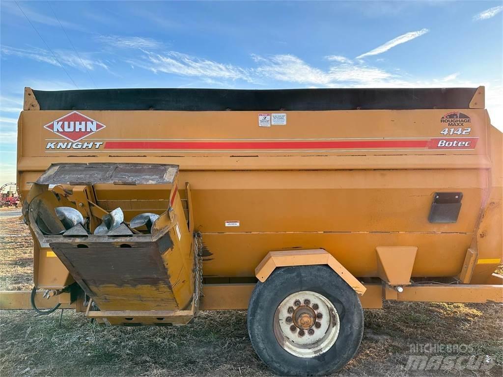 Kuhn 4142 Alimentadores de misturadoras